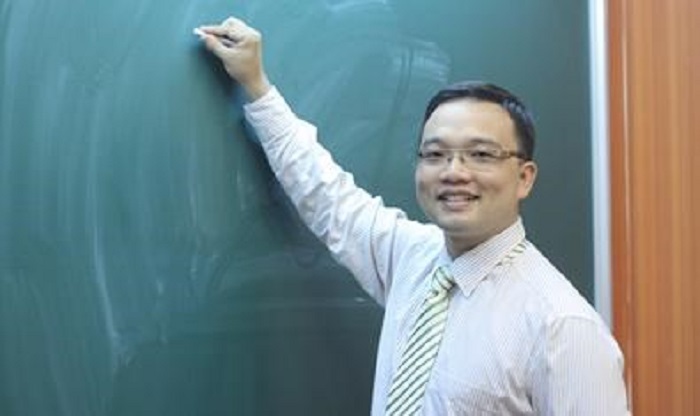 Thầy giáo Lưu Huy Thưởng (Hệ thống giáo dục HOCMAI)