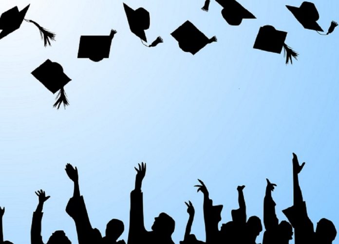 60% câu hỏi trong đề thi là kiến thức cơ bản trong sách giáo khoa