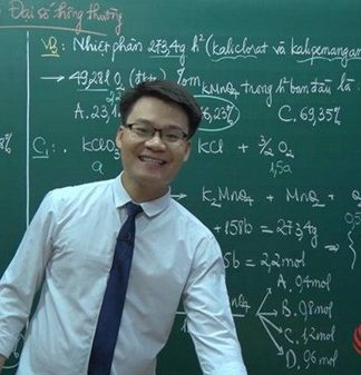Thầy Vũ Khắc Ngọc “cao thủ” trong luyện thi online môn Hóa